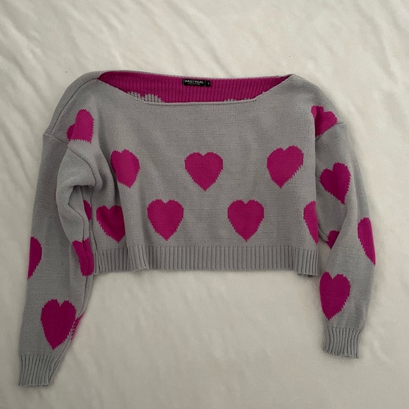 Nasty Gal Knitted Heart Off the Shoulder Sweater - Picture 3 of 7
